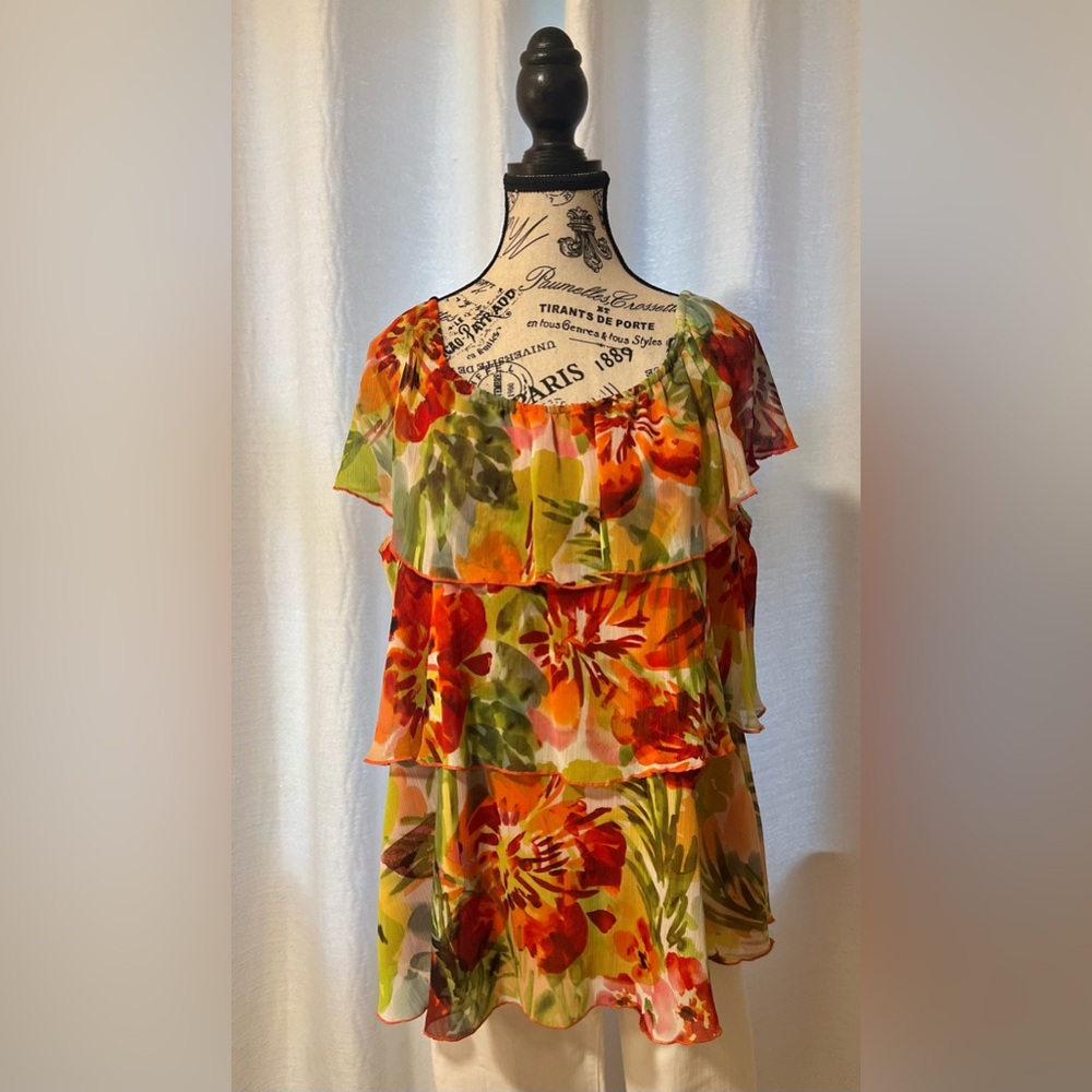 Floral Ruffle Women's Top